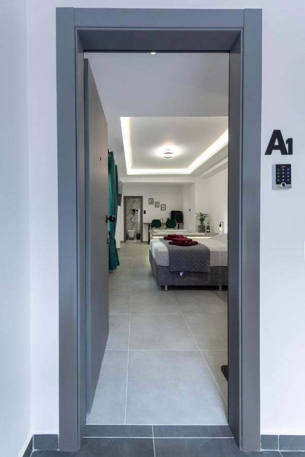 Frourio Lodge Α1 Larissa Luaran gambar